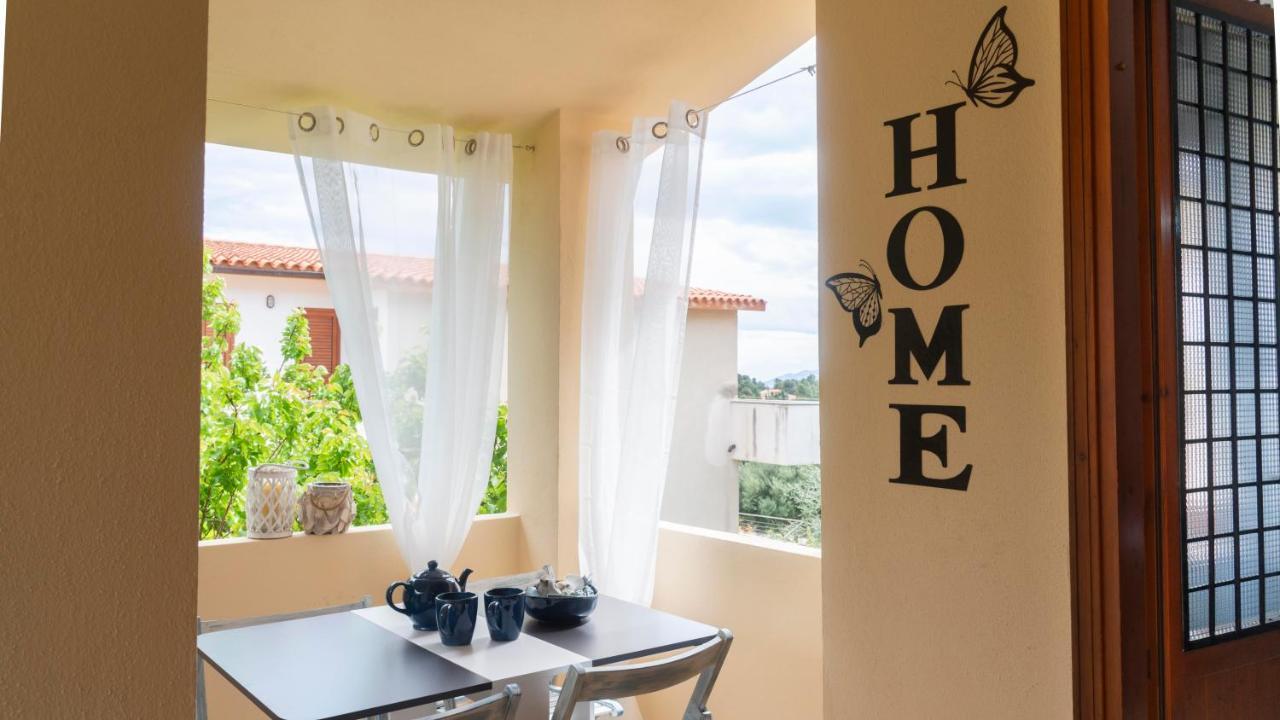 Ferienwohnung Welcomely - The Butterfly House Cala Gonone Exterior foto